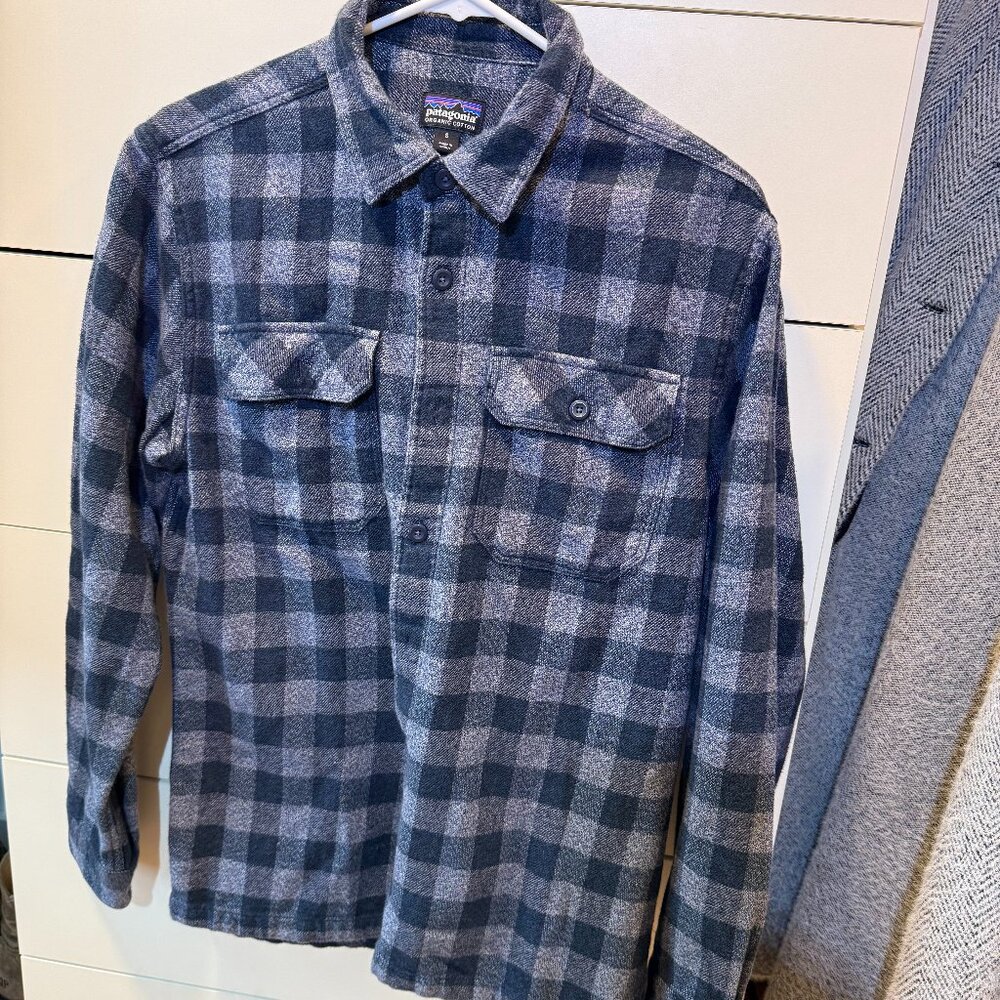 Patagonia Button down flannel